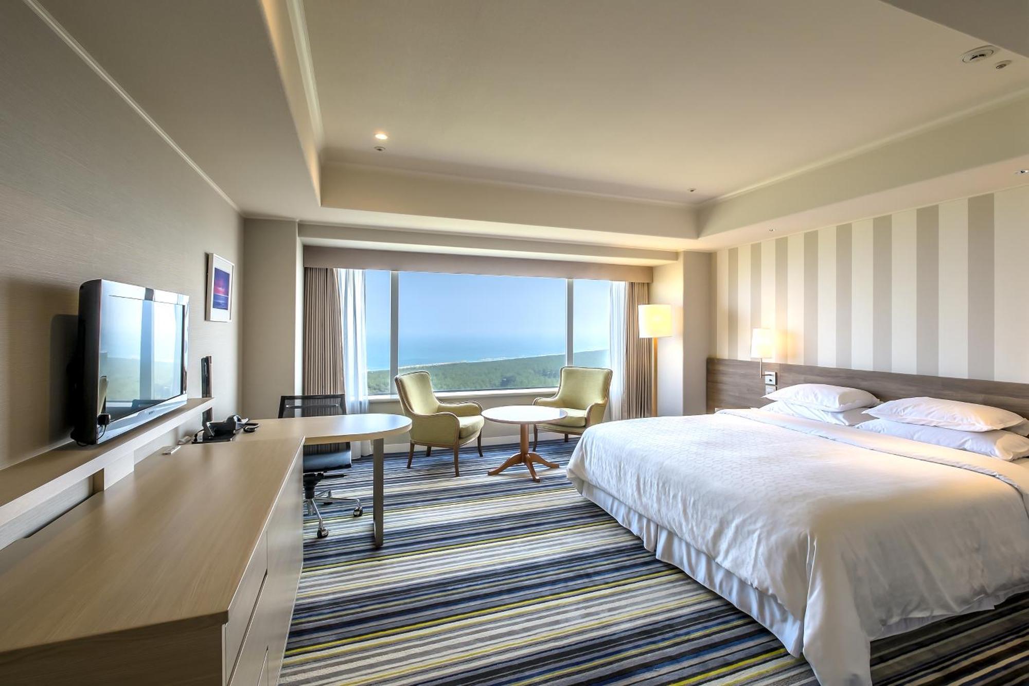 Sheraton Grande Ocean Resort Миядзаки Стая снимка